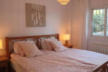 Apartamento en primera linea de playa con parking Nerja Exterior foto