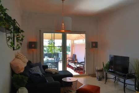 Apartamento en primera linea de playa con parking Nerja Exterior foto